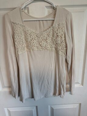 Women's Cream Long-Sleeve Top with Floral Lace Yoke
